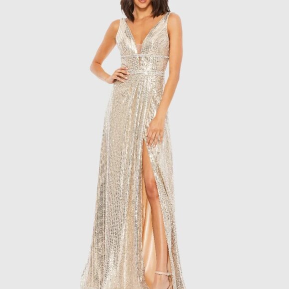 Mac Duggal Elegant Silver Evening Gown - Picture 7 of 7